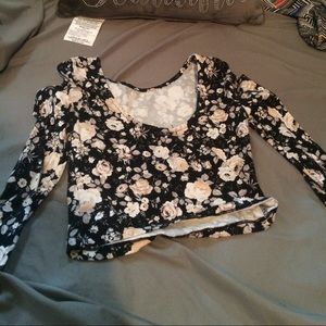 Crop top short long sleeve